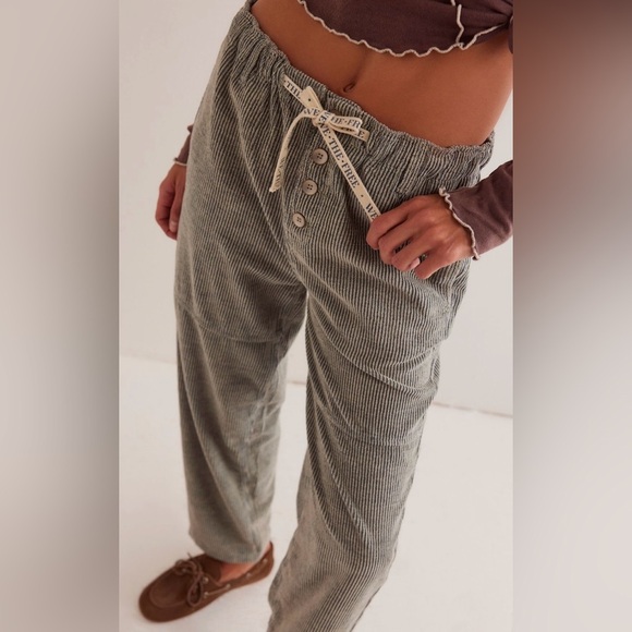 NWT We The Free Roscoe Cord Pull-On Jeans XS Gray Green Tint Thyme - Picture 1 of 10